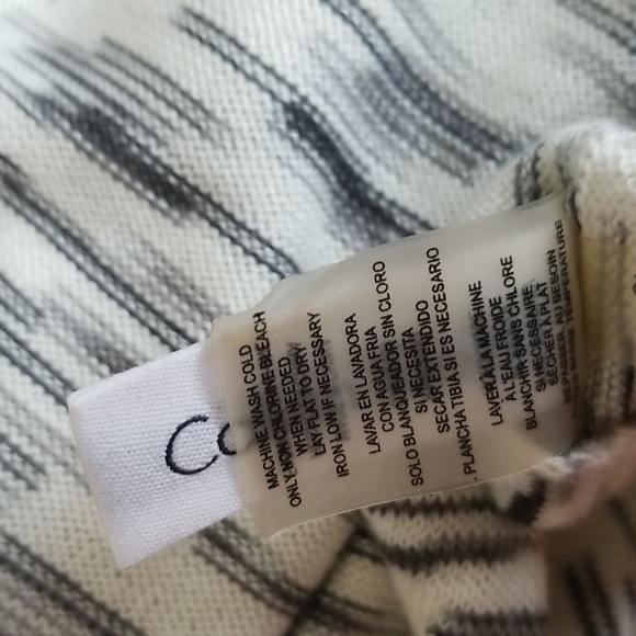 Calvin Klein Heathered Infinity Scarf ❤ Ultra Soft and Comfortable 🥰 - Picture 4 of 8